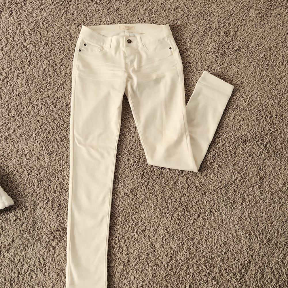 White Pant